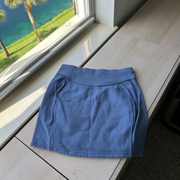 NWOT Lululemon Scuba High-Rise Mini Skirt - Size M, Oasis Blue - Picture 3 of 4